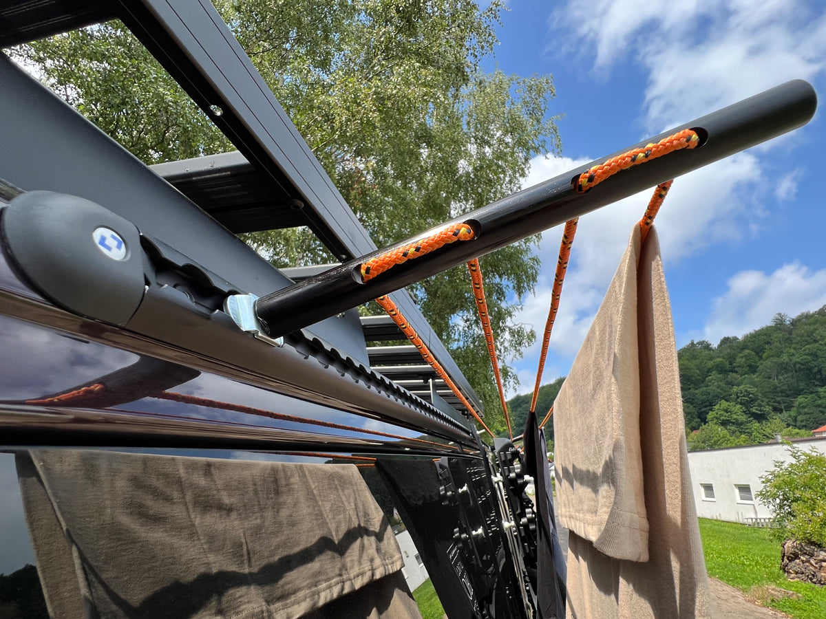 Wäscheleine für Airlineschiene oder Thule C-Schiene inkl Fittinge