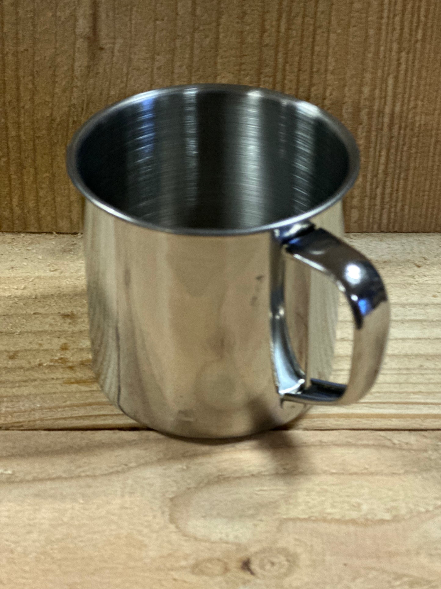 Metallbecher