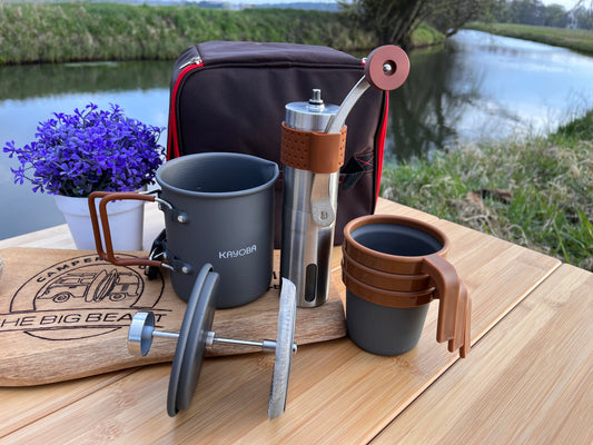 Outdoor Kaffee Set mit French Press, Kaffeemühle, 3 bechern und Tasche