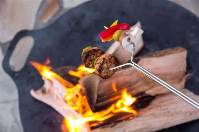 Petromax Lagerfeuer Spieß 1